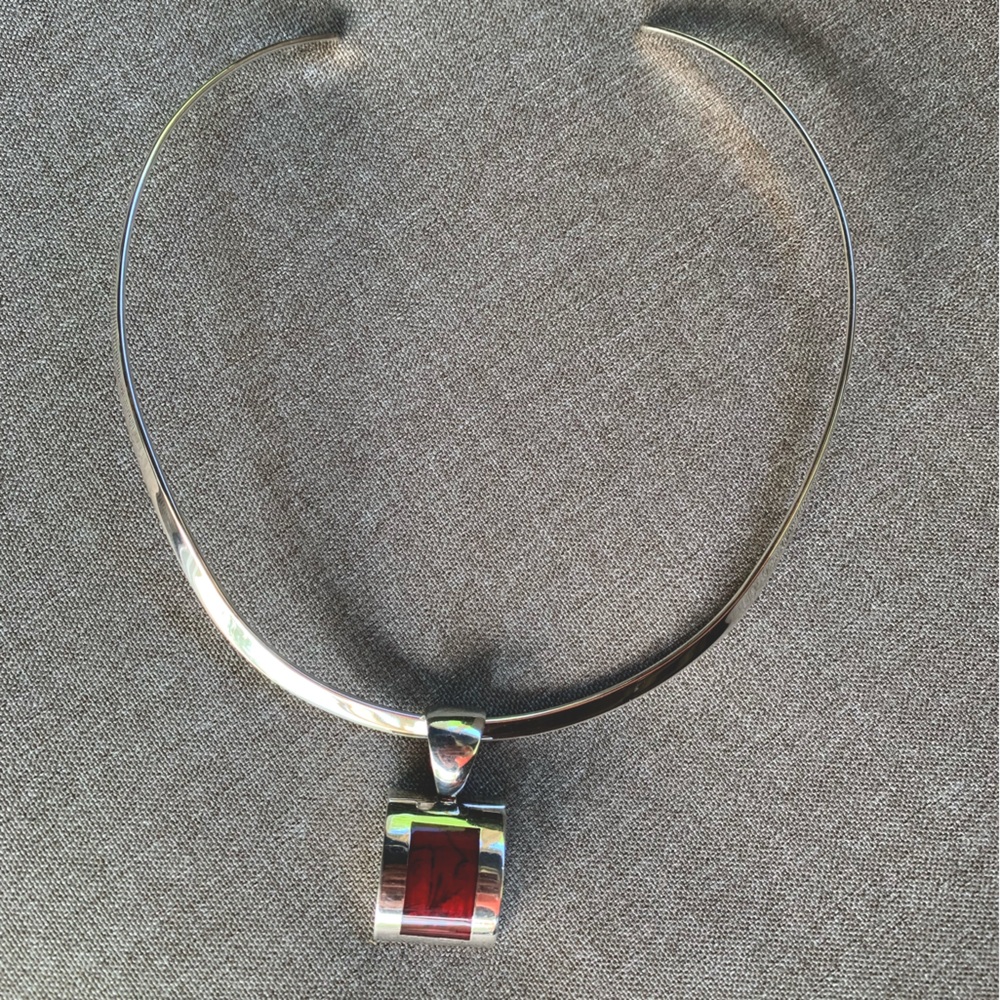 Silpada Retired Sterling Silver Collar Necklace & Red Jasper Pendant